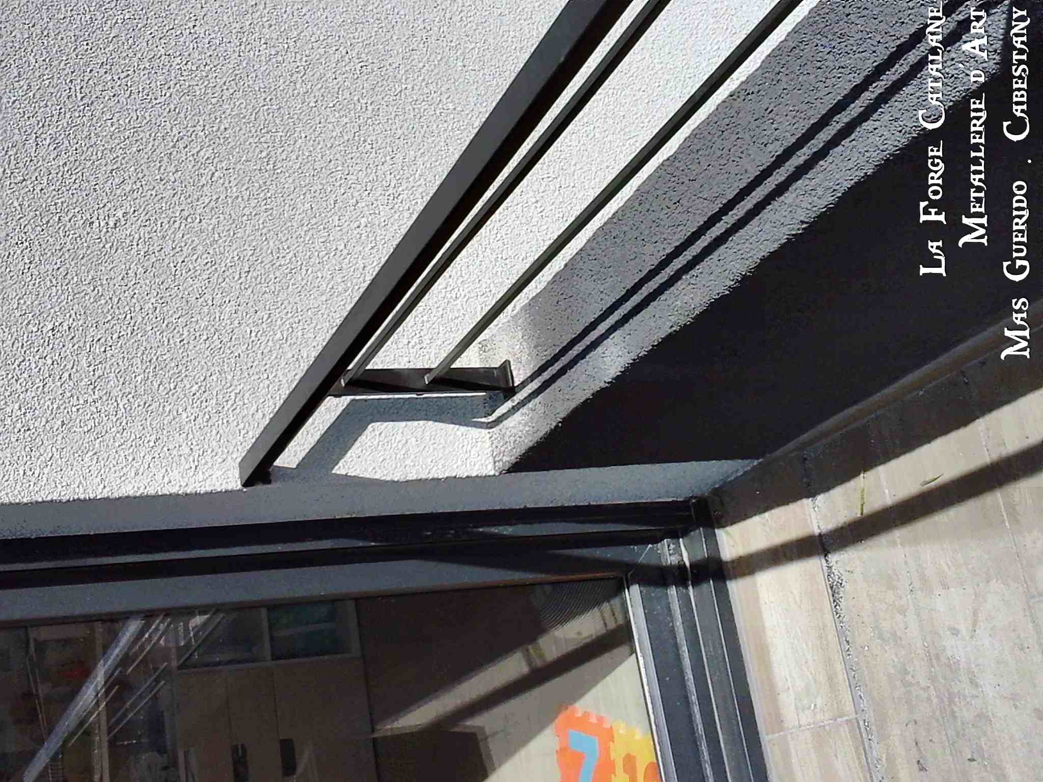 rehausse de garde corps main courante deporte vers avant norme forge catalane 1.jpg